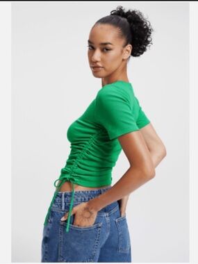 Good American Women’s $70 Ruched Tee Green Size 2 Medium